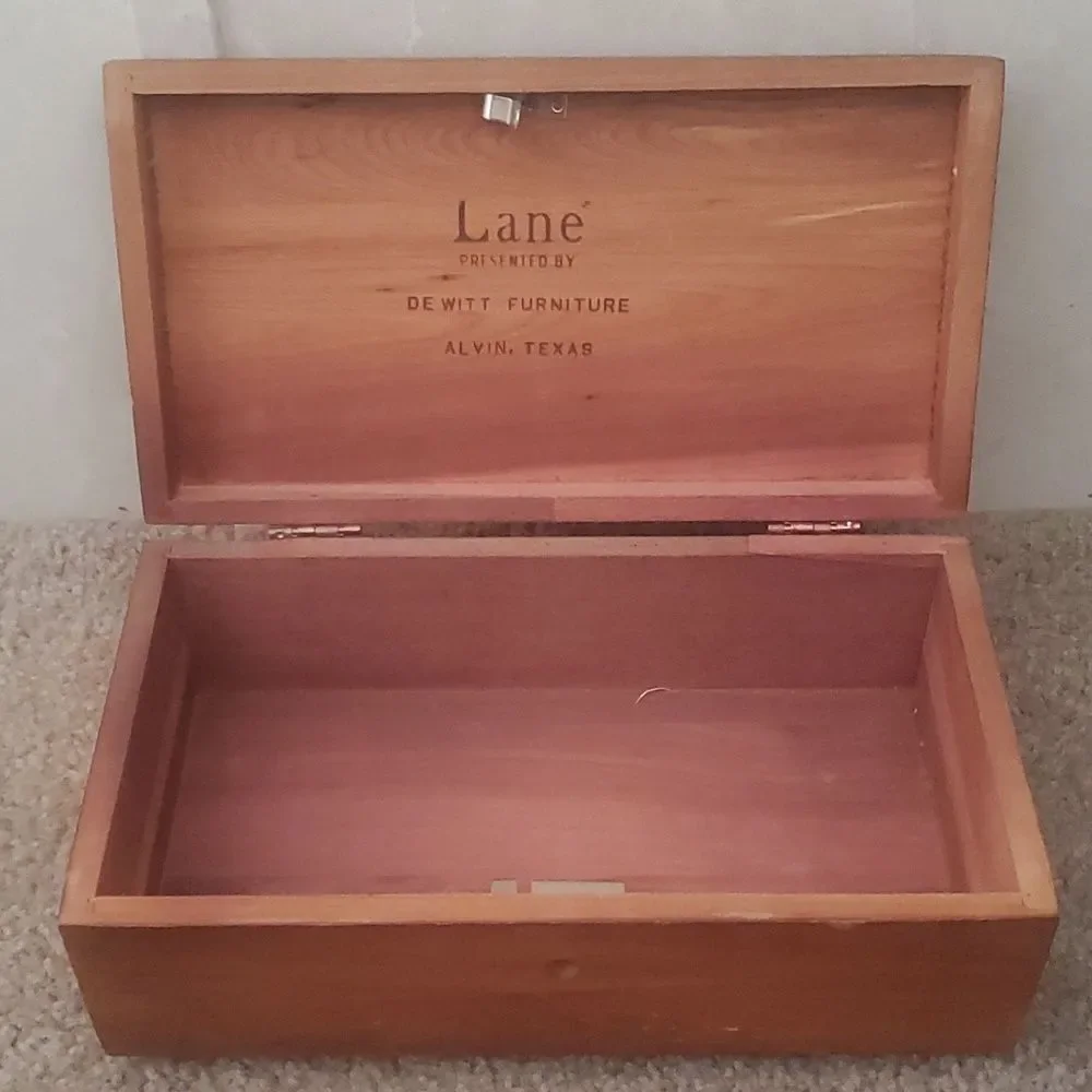 N/A lane cedar
